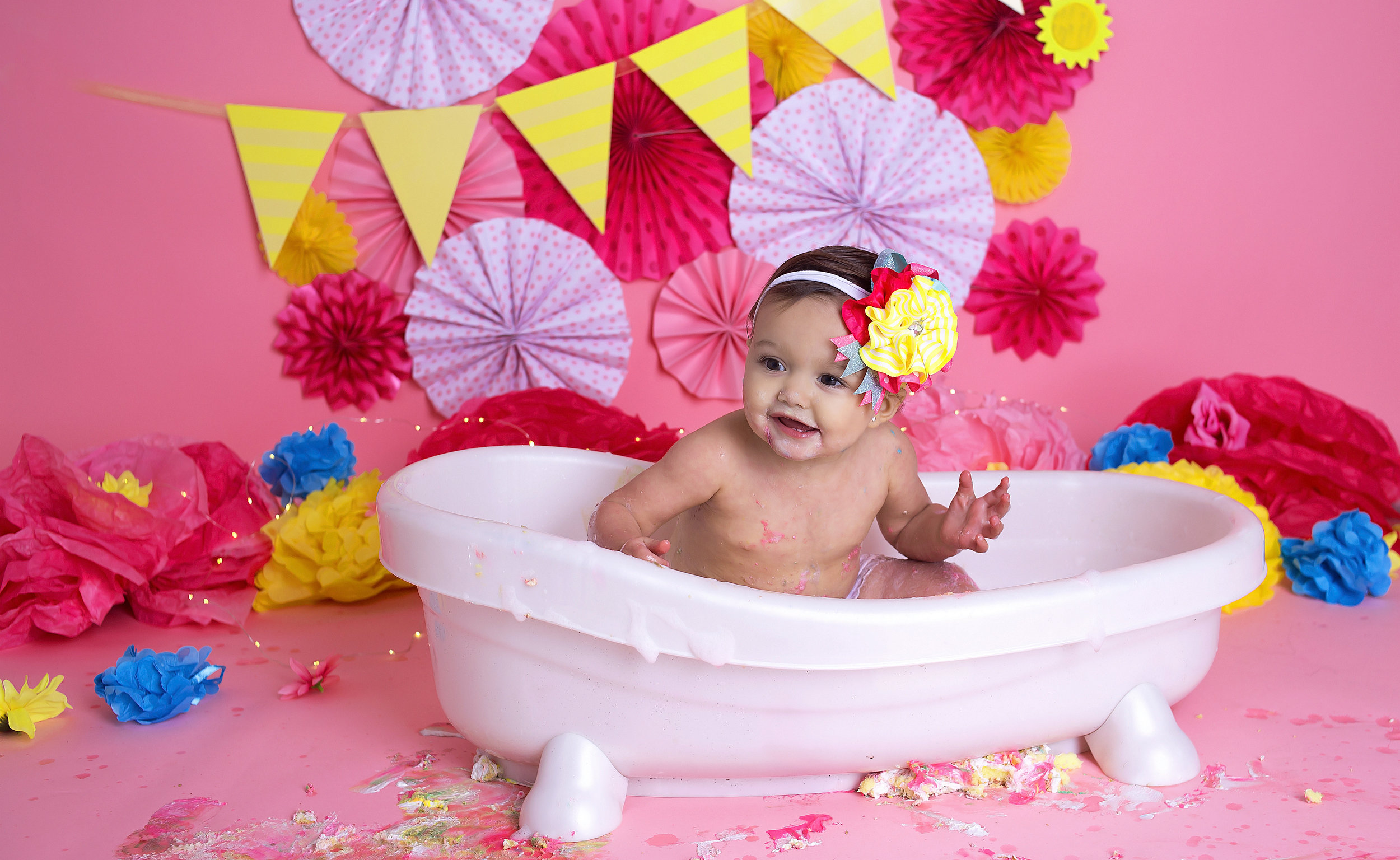 little girl in mini tub, happy baby, Mount Juliet Tennessee