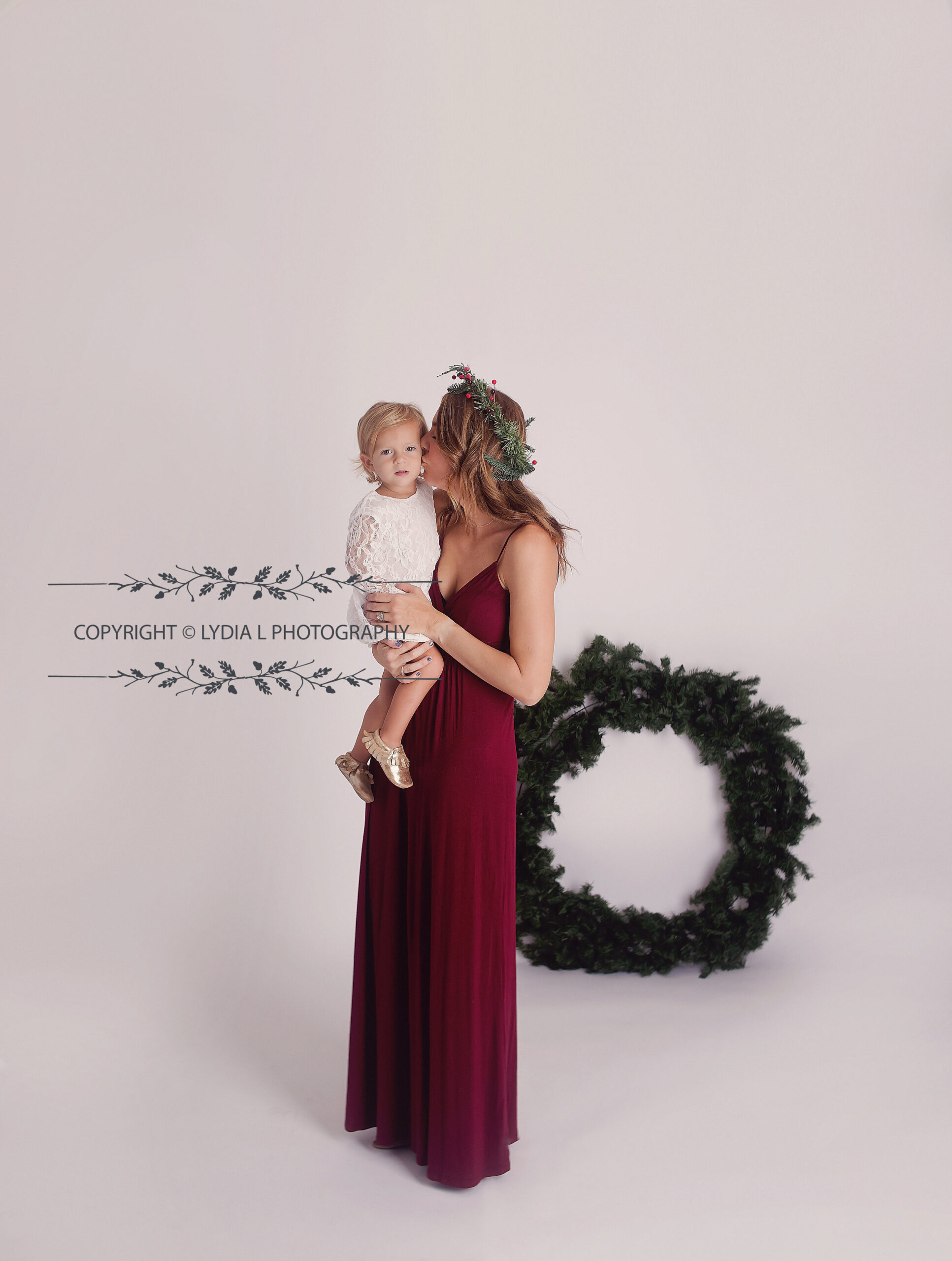 Mother and daughter, red dress, wreath, Mount Juliet Tennessee