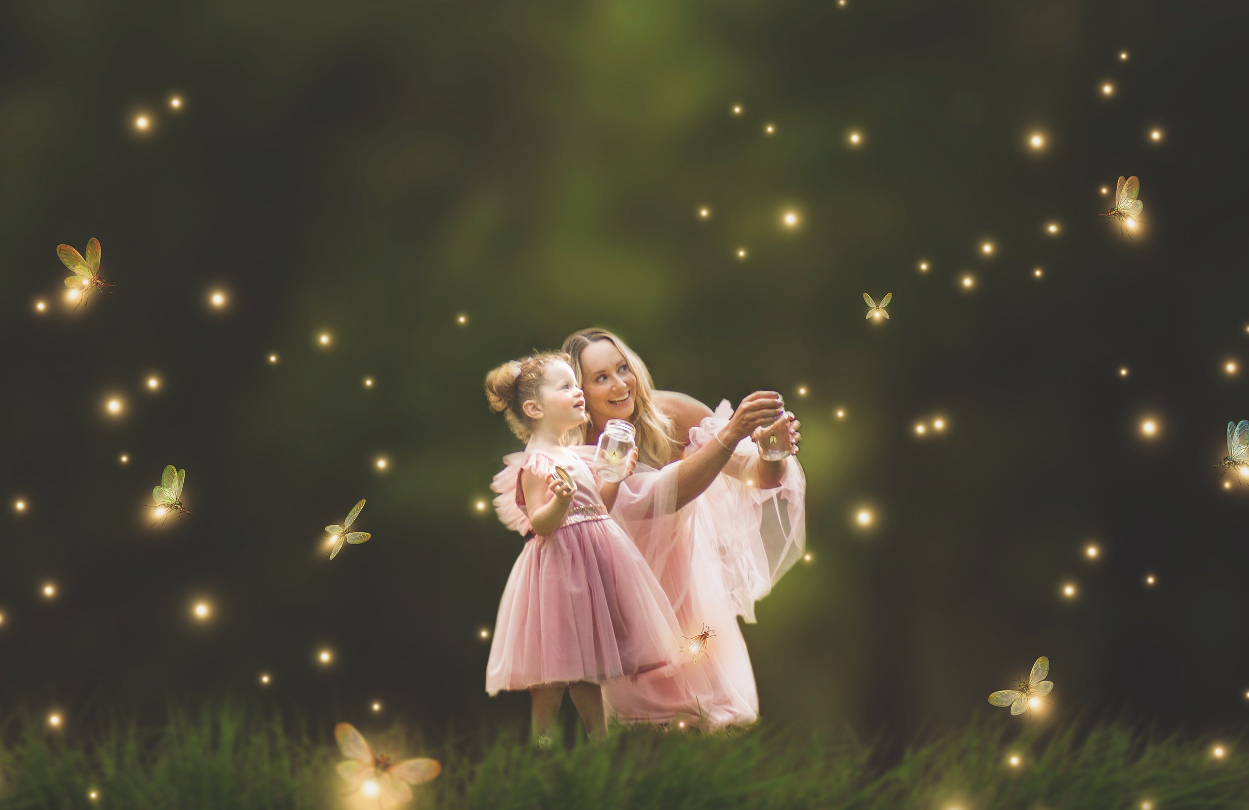 mother daughter photoshoot, pink dress, fireflies, franklin Tennessee